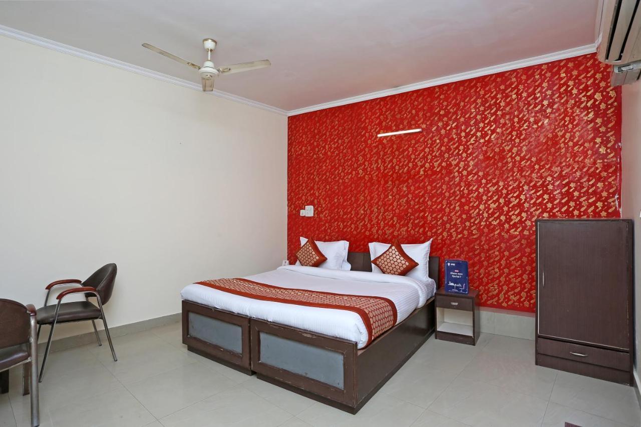 Hotel Aero Look Nowe Delhi Zewnętrze zdjęcie