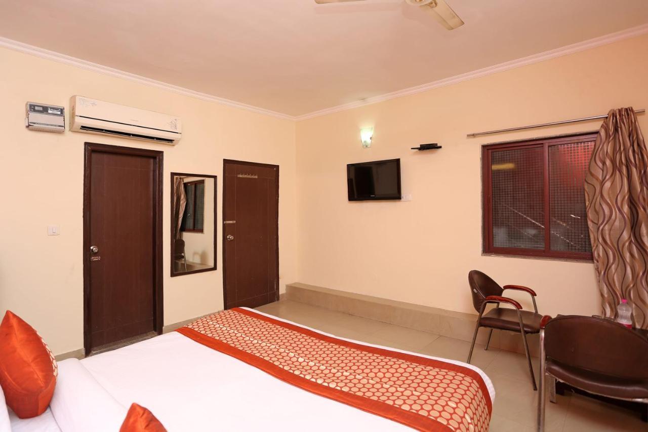 Hotel Aero Look Nowe Delhi Zewnętrze zdjęcie