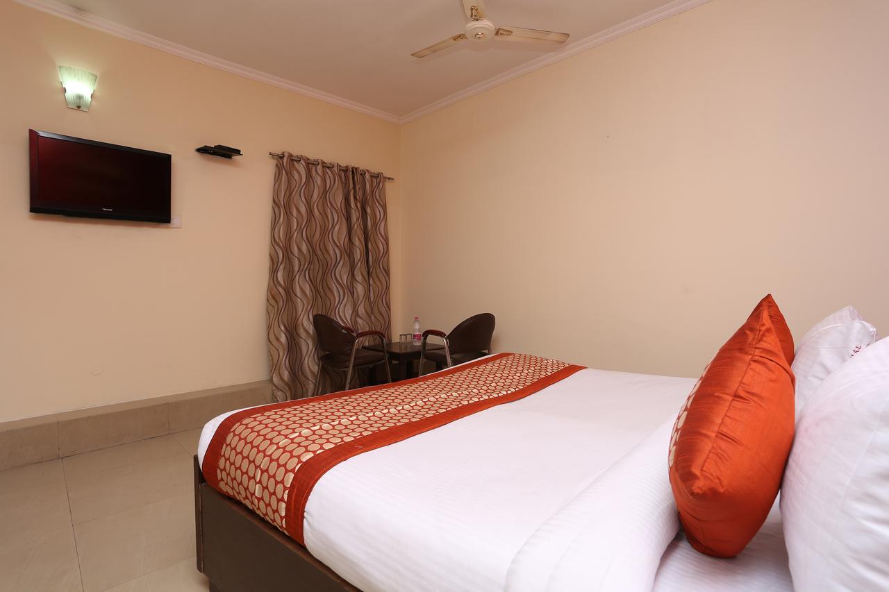 Hotel Aero Look Nowe Delhi Zewnętrze zdjęcie